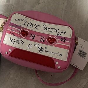 Betsy Purse new with tag